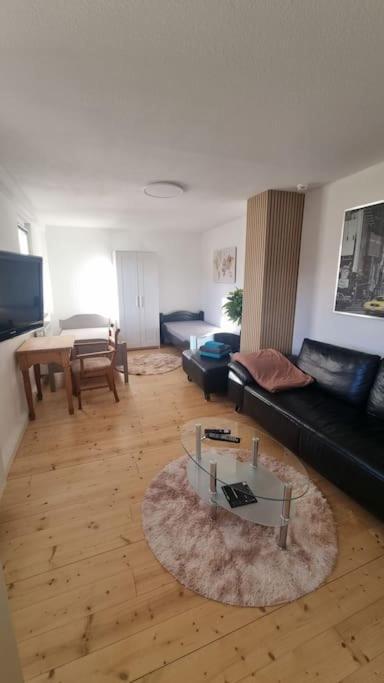 Ferienwohnung Wohnen In Niederweimar Zwischen Marburg Und Giessen Exterior foto